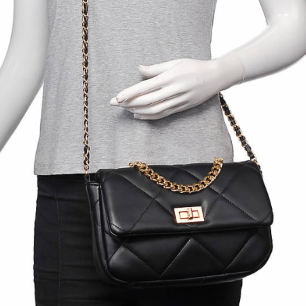 Urban Expressions Emily Smooth Quilted Crossbody Bag